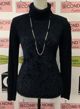 Cargar imagen en el visor de la galería, Jersey de cuello alto de canalé suave Spanner (L)