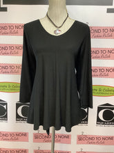 Cargar imagen en el visor de la galería, NWT Come N See Elegant Draped Blouse (Size M)