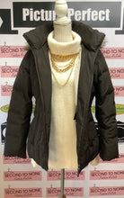 Charger l'image dans la galerie, Denver Hayes Knit Cowl Neck Sweater (Size M)