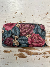 Charger l'image dans la galerie, Vintage Never Used Purple Floral Fabric Wallet