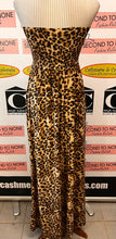 Cargar imagen en el visor de la galería, Strapless Animal Print Maxi Dress (Size S)