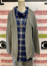 Charger l'image dans la galerie, Tribal Jeans Plaid Cowl Neck Tunic (Size M/L)