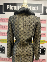 Charger l'image dans la galerie, Elegant Faux Fur Collar Jacket & Skirt Set (Size 12P)