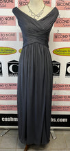 Cargar imagen en el visor de la galería, David’s Bridal Grey Pleated Long Gown (Size 6)
