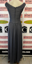 Cargar imagen en el visor de la galería, David’s Bridal Grey Pleated Long Gown (Size 6)