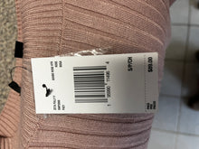 Cargar imagen en el visor de la galería, NWT Buffalo Ribbed Long Sleeve (Size S)