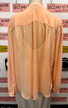 Charger l'image dans la galerie, Ann Taylor Pink Dotted Blouse (Size L)