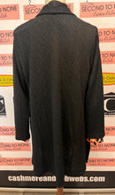 Load image into Gallery viewer, Canadian Made Long Black Cottage Sweater (Size M)