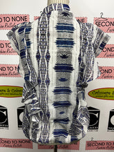 Load image into Gallery viewer, NWT Buffalo Ruffle Accent Printed Shell Top (Size M)