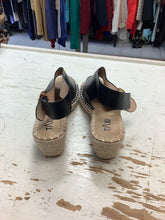 Charger l'image dans la galerie, TAXI Open Toe Wedge (Size 40)