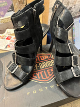Cargar imagen en el visor de la galería, Harley Davidson Gladiator Heels With Box (Size 9)