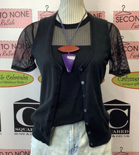 Cargar imagen en el visor de la galería, Classic Black Knit Vest Cardi (Size S)