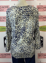 Cargar imagen en el visor de la galería, TanJay Ruffle Layer Top (Size M)