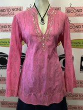 Cargar imagen en el visor de la galería, Pink Sparkle Tunic Top (Size L)
