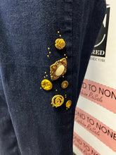 Cargar imagen en el visor de la galería, Old Navy “Wow Wide Leg” Dark Ornate Jeans (Size 10)