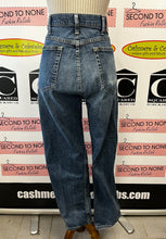 Cargar imagen en el visor de la galería, Stone Wash Wrangler Jeans (Size 36x30)