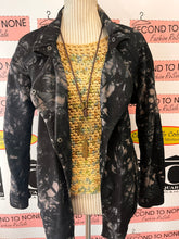 Charger l'image dans la galerie, Hand-Crochet Cropped Sweater (Size S/M)
