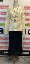 Cargar imagen en el visor de la galería, Denver Hayes Heavy Knit Sweater (Size L)