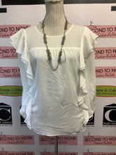 Cargar imagen en el visor de la galería, NWT Dynamite Frill Blouse (Size L)