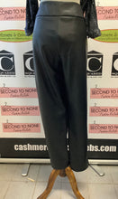Charger l'image dans la galerie, Joseph Ribkoff Faux Leather Pants (Size 18)