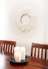 Charger l'image dans la galerie, Couronne de fausse pampa (2 couleurs)