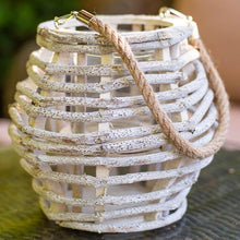 Cargar imagen en el visor de la galería, Linterna de sauce