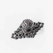 Charger l'image dans la galerie, Cast Iron Drawer Knob (2 Colors)