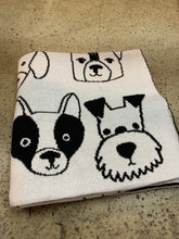 Cargar imagen en el visor de la galería, Manta de algodón con caras de perro