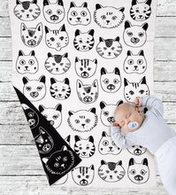 Cargar imagen en el visor de la galería, Manta de algodón con caras de gato (¡solo queda 1!)