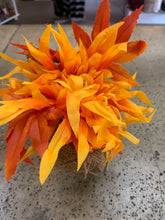 Charger l'image dans la galerie, Fleurs d’automne en jute (3 styles)