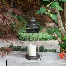 Cargar imagen en el visor de la galería, Linterna de metal y vidrio