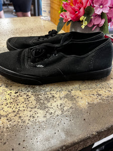 Vans Black Sneakers (Women 8/Men 6.5)