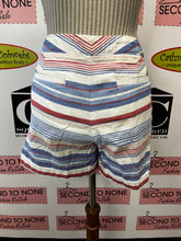 Cargar imagen en el visor de la galería, Tommy Hilfiger Cotton Striped Shorts (Size 8)
