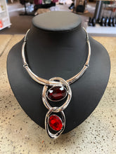 Cargar imagen en el visor de la galería, Large Gemstone Necklace (2 Colours)
