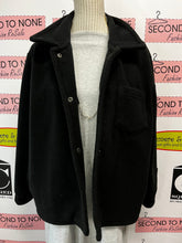 Load image into Gallery viewer, Black Fleece Shacket (Size M/L)

