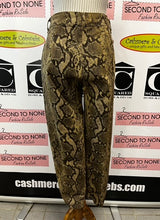 Charger l&#39;image dans la galerie, Snake Skin Printed Jeans (Size M/L)
