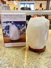 Charger l&#39;image dans la galerie, Himalayan White Crystal Salt Lamp
