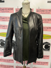 Charger l&#39;image dans la galerie, David Bitton Buffalo Cowl Neck Cold Shoulder Top (Size M)
