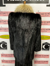 Load image into Gallery viewer, Real Fur Coat (Size S)
