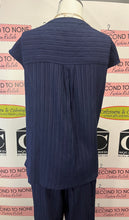 Load image into Gallery viewer, Jones New York Navy Crinkle Set (Size L)
