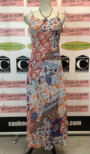 Cargar imagen en el visor de la galería, Reversible Dress with Shrug (Florals)
