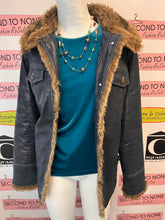 Load image into Gallery viewer, Teal Velour Tee (Size M)
