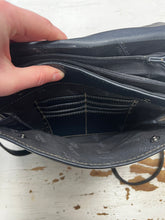Charger l'image dans la galerie, Visione Italy Leather Crossbody
