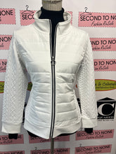 Charger l&#39;image dans la galerie, White Sweater-Style Puffer Jacket

