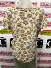 Load image into Gallery viewer, Cleo Button Front Tee (Size L)
