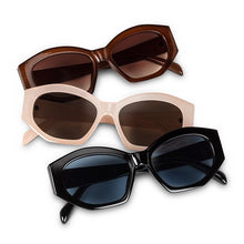 Cargar imagen en el visor de la galería, Oval Angle Sunglasses - Lucia (3 Colors)
