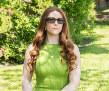 Cargar imagen en el visor de la galería, Oval Angle Sunglasses - Lucia (3 Colors)
