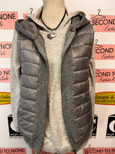 Load image into Gallery viewer, LazyPants Grey Knit Hoodie (Size M)
