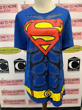 Cargar imagen en el visor de la galería, Men&#39;s Superman Tees (3 Options)
