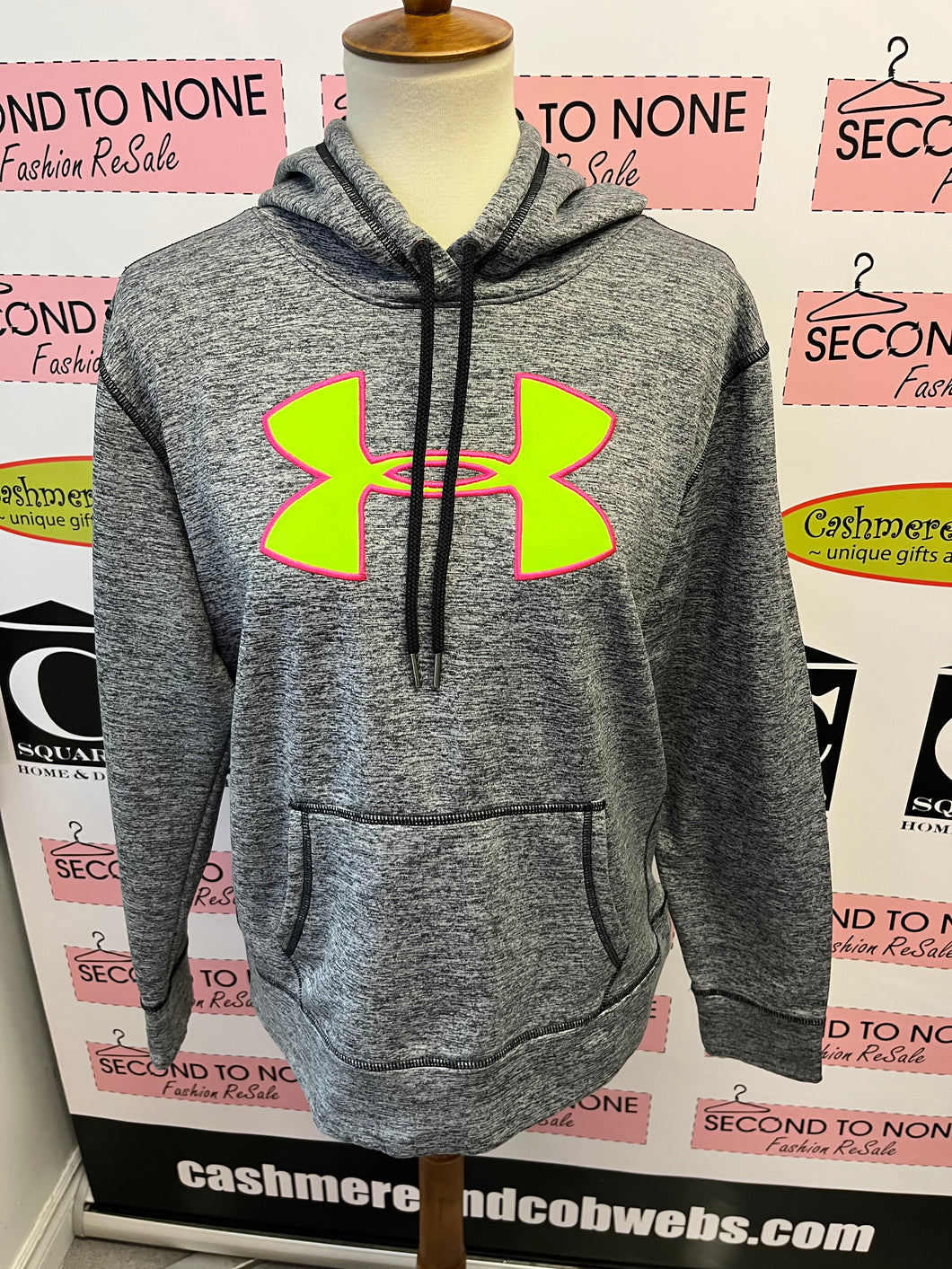 Under Armour Hoodie (Size L)